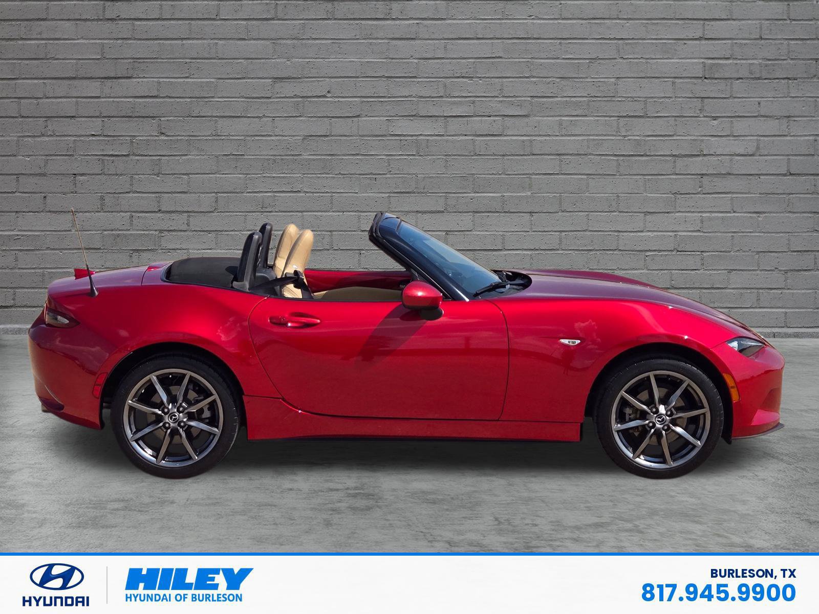 Used 2016 MAZDA MX-5 Miata Grand Touring RWD image 8