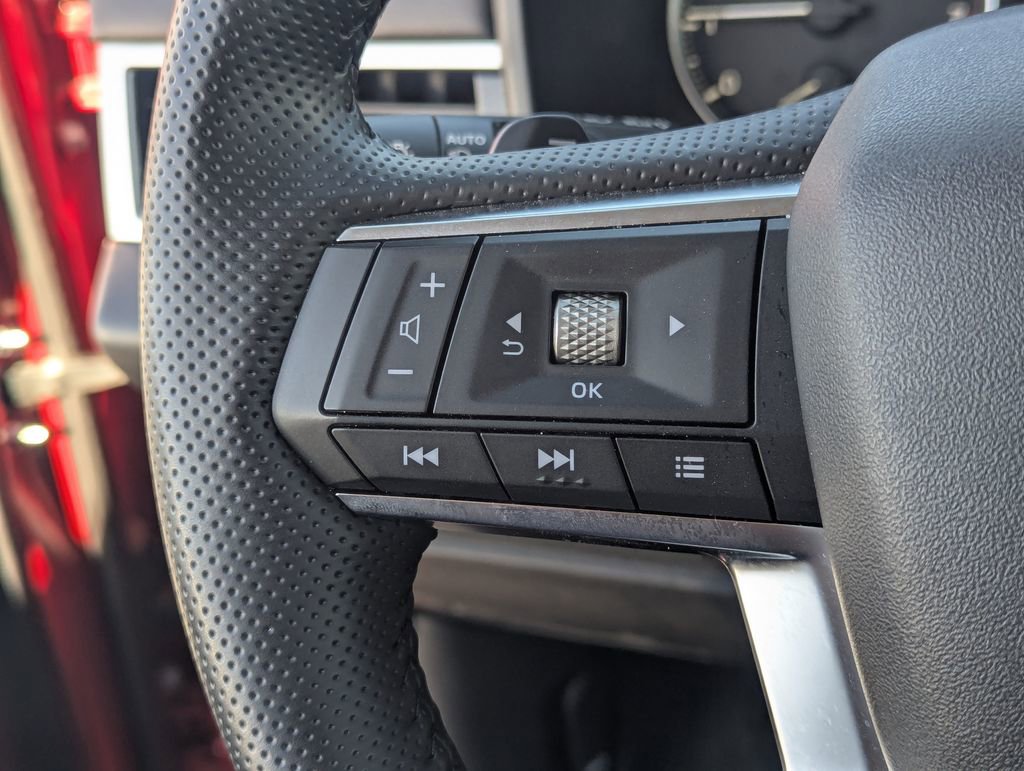 Used 2025 Mitsubishi Outlander SE AWD/4WD image 23