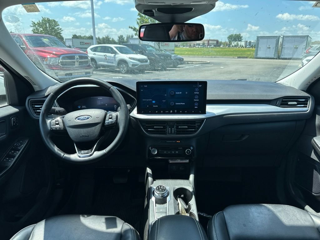 Used 2023 Ford Escape Platinum AWD/4WD image 19