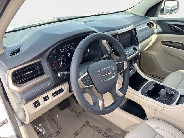 Used 2023 GMC Acadia Denali w/ Denali Ultimate Package FWD image 19