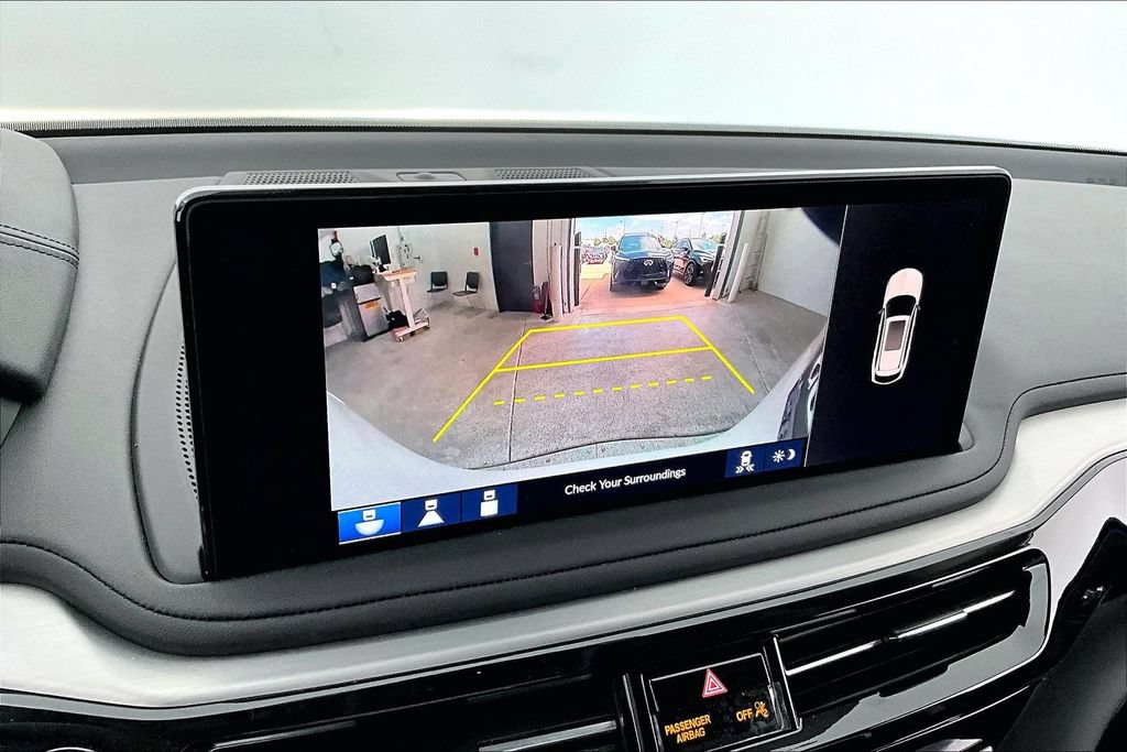 Certified 2026 Acura MDX w/ Technology Package FWD image 28