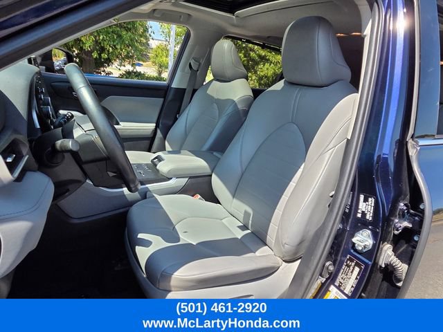 Used 2021 Toyota Highlander XLE FWD image 7