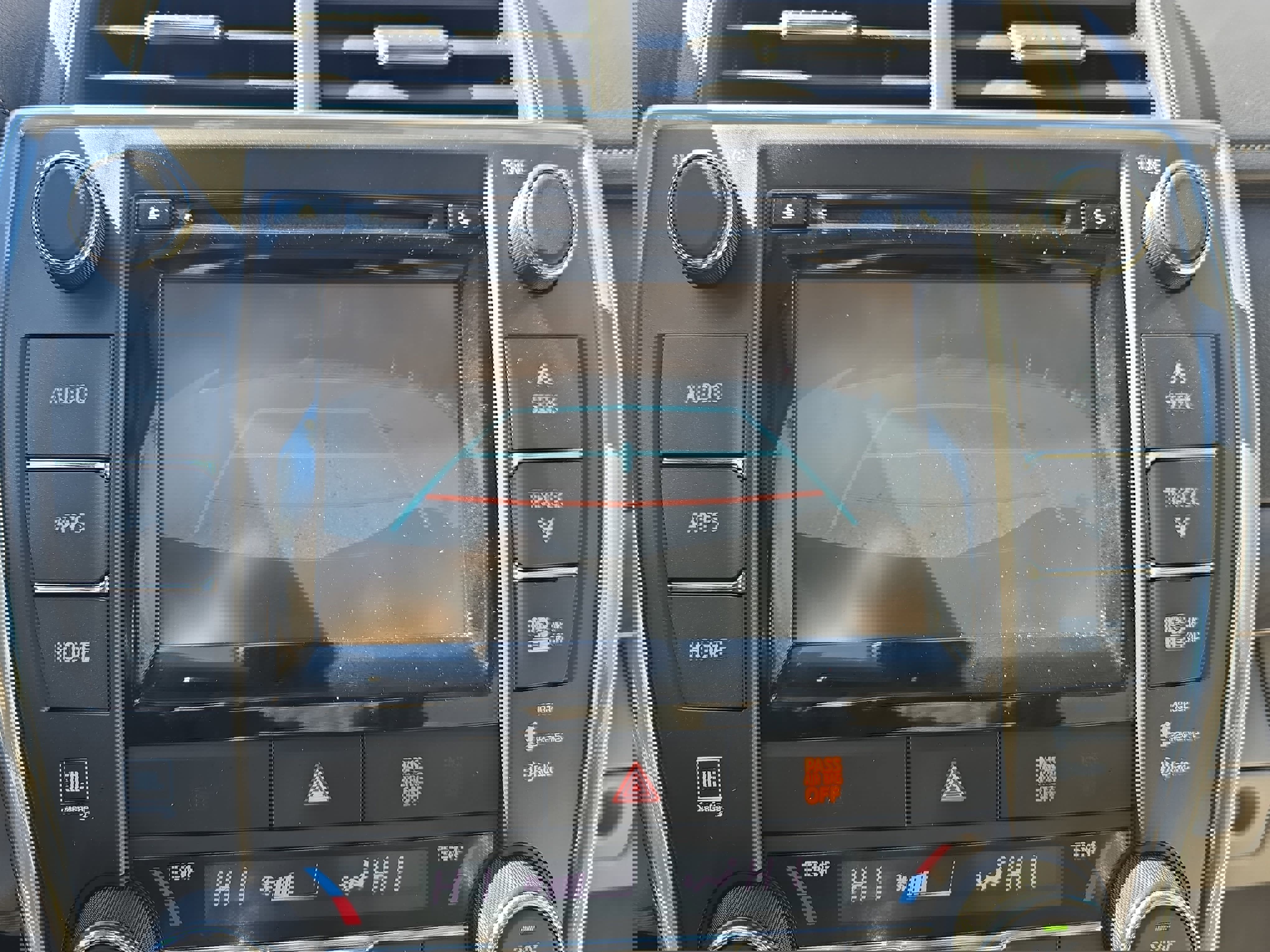 Used 2015 Toyota Camry XLE w/ Advanced Technology Package image 22