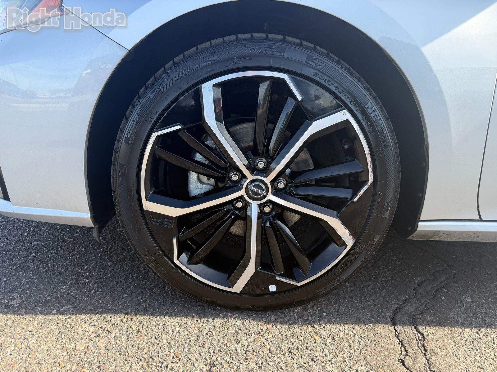 Used 2024 Nissan Altima 2.5 SR image 10