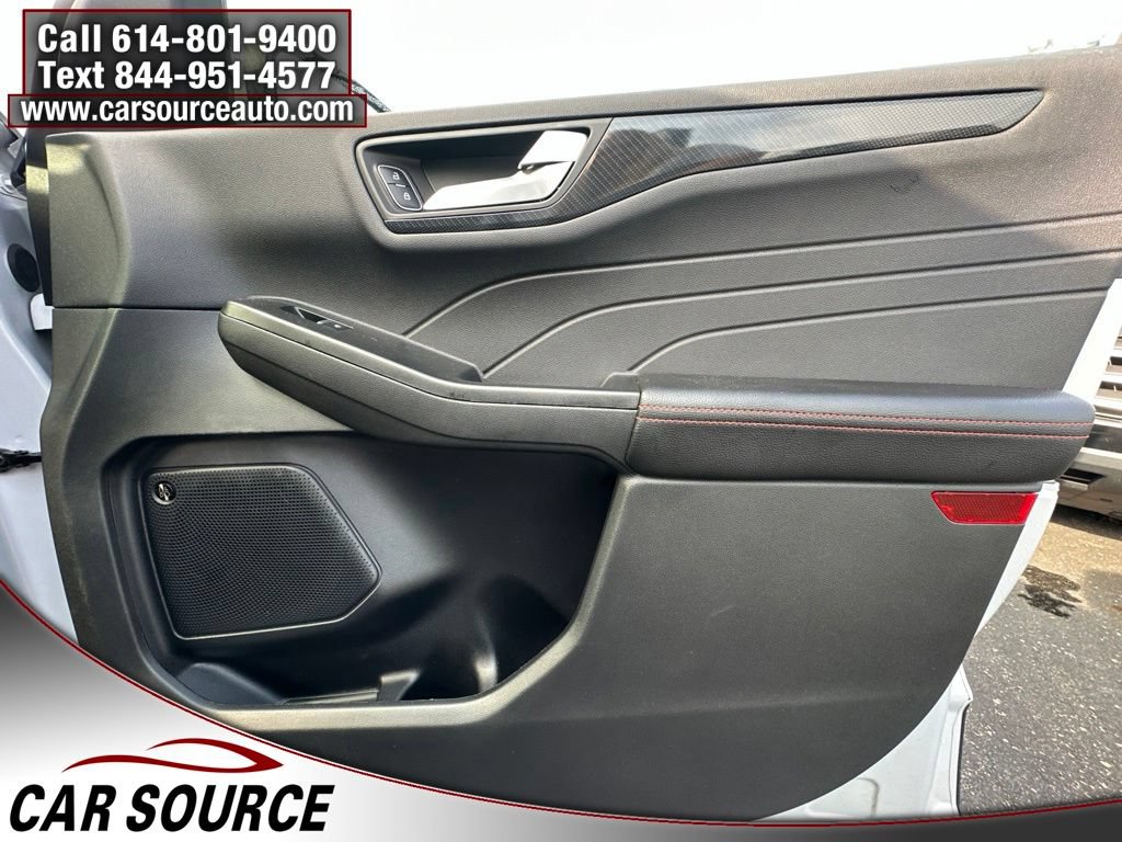 Used 2025 Ford Escape ST-Line Select w/ Tech Pack #2 AWD/4WD image 30