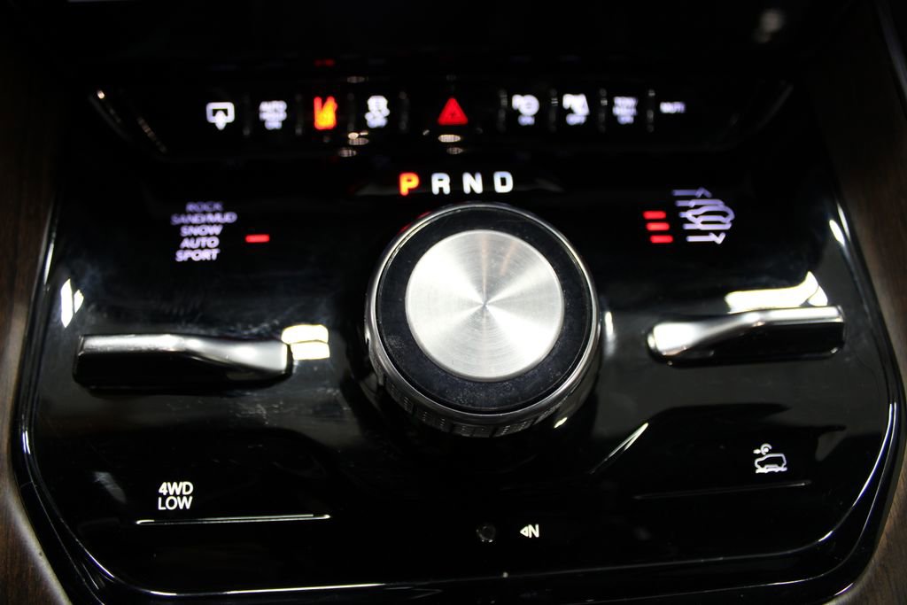 Used 2023 Jeep Grand Wagoneer 4WD image 58
