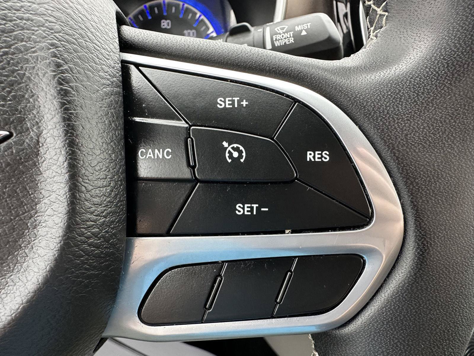 Used 2023 Chrysler Voyager LX FWD image 22