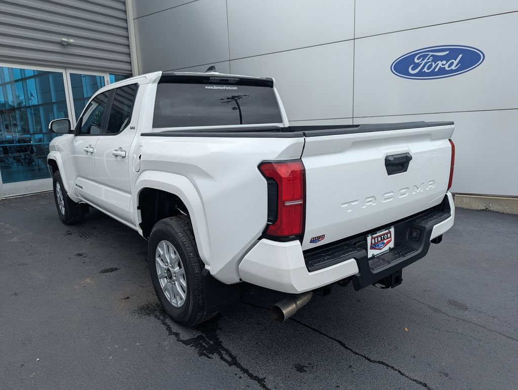 Used 2025 Toyota Tacoma SR5 RWD image 3