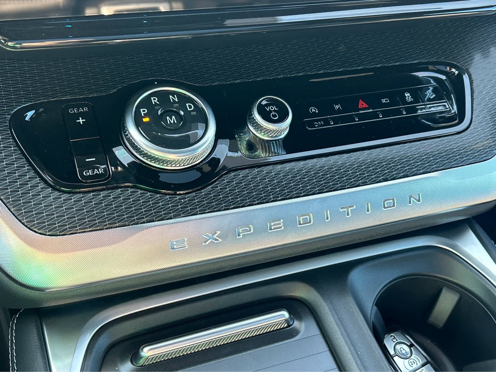 New 2025 Ford Expedition Max Platinum w/ Stealth Performance Package image 55