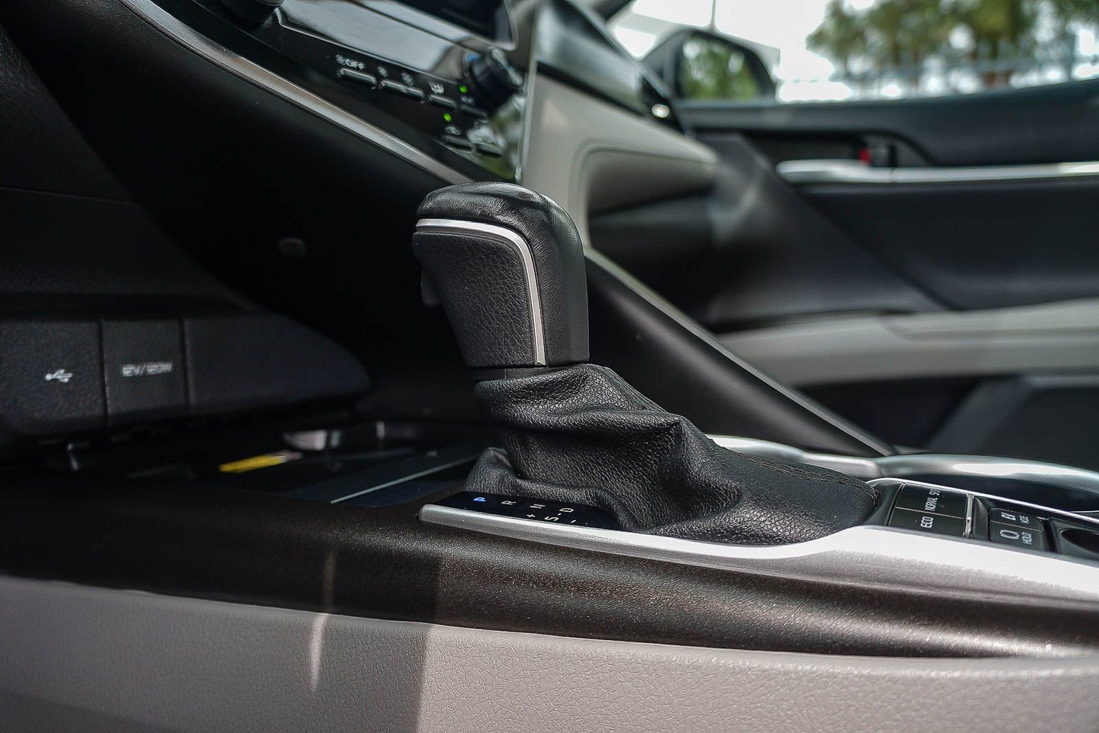 Certified 2024 Toyota Camry XLE w/ Navigation Package image 30