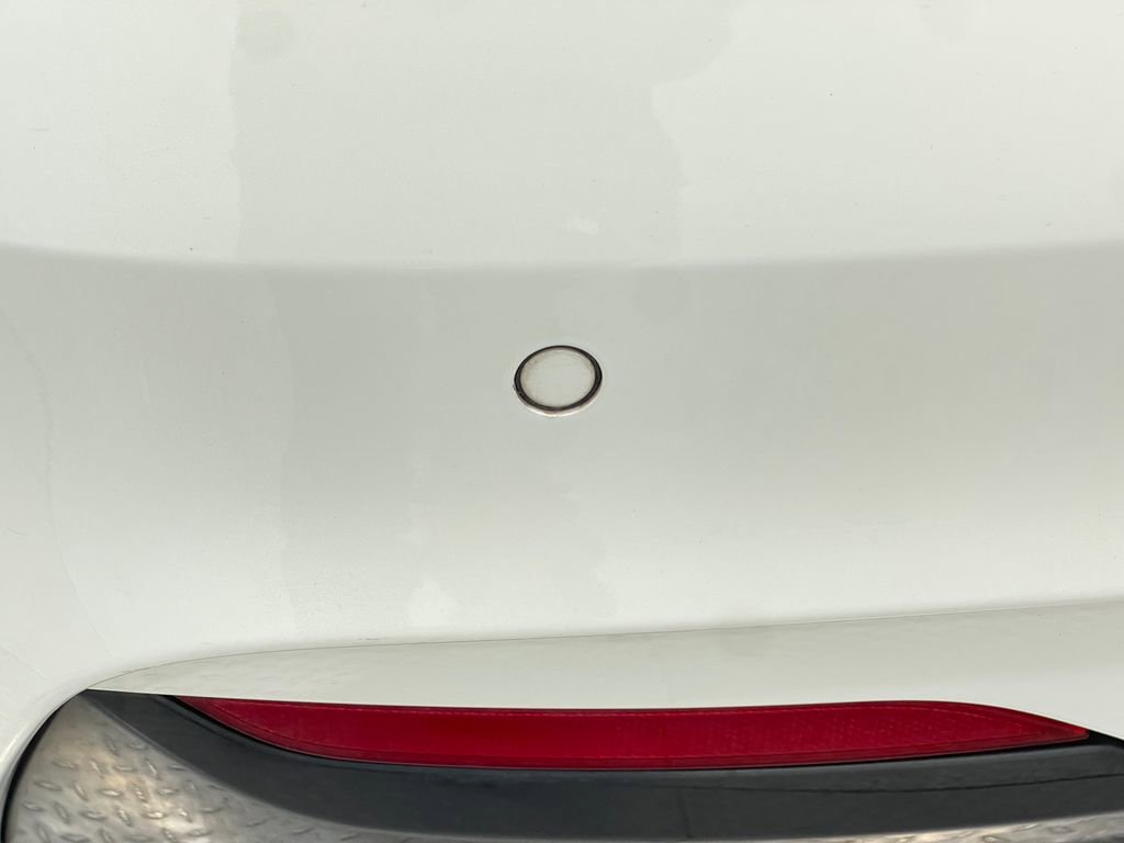 Used 2016 BMW 228i xDrive Convertible image 10