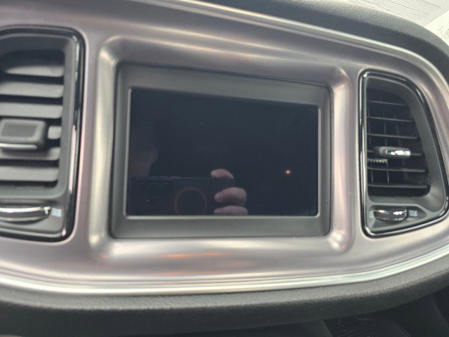 Used 2019 Dodge Challenger SXT w/ Driver Convenience Group image 33