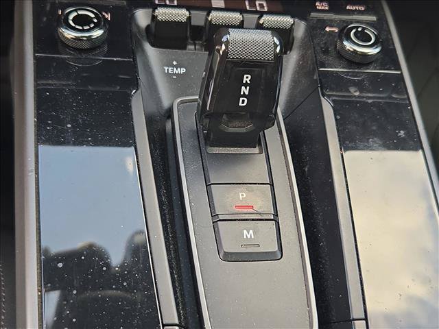 Used 2021 Porsche 911 Carrera RWD image 11