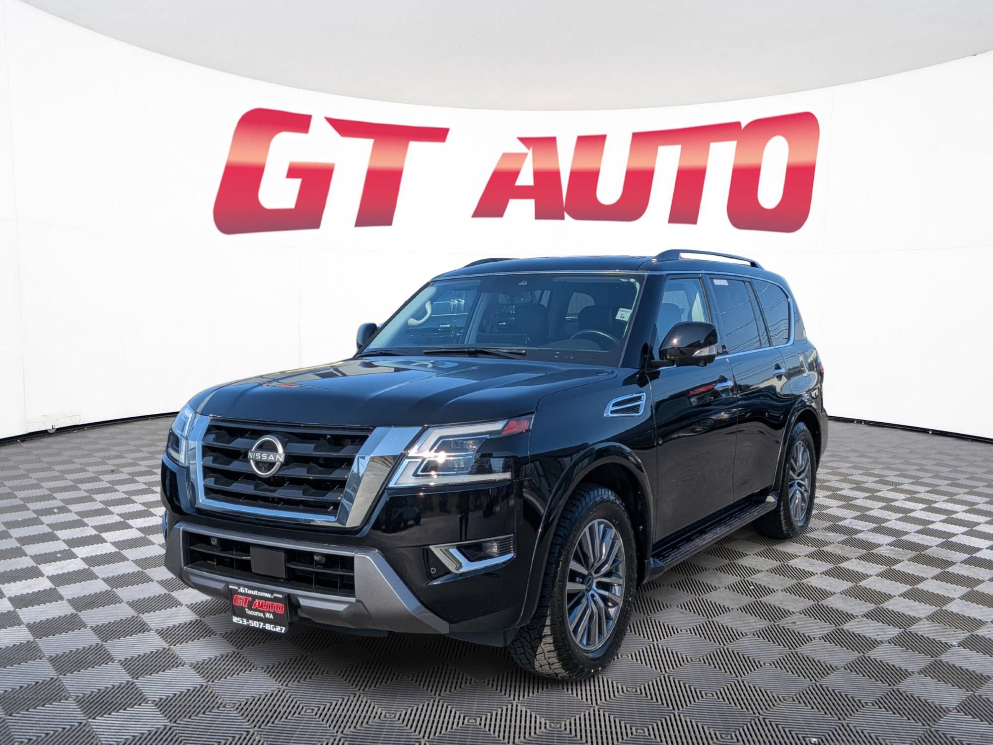 Used 2023 Nissan Armada SL AWD/4WD image 2