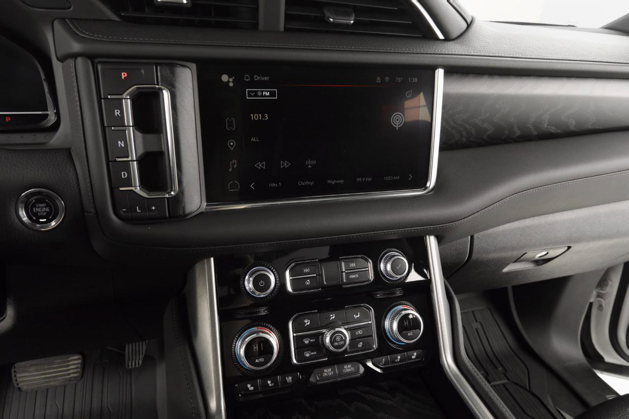 Used 2023 GMC Yukon XL Denali w/ Denali Reserve Package image 19