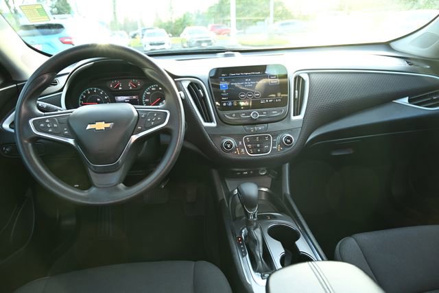 Used 2024 Chevrolet Malibu LT image 60