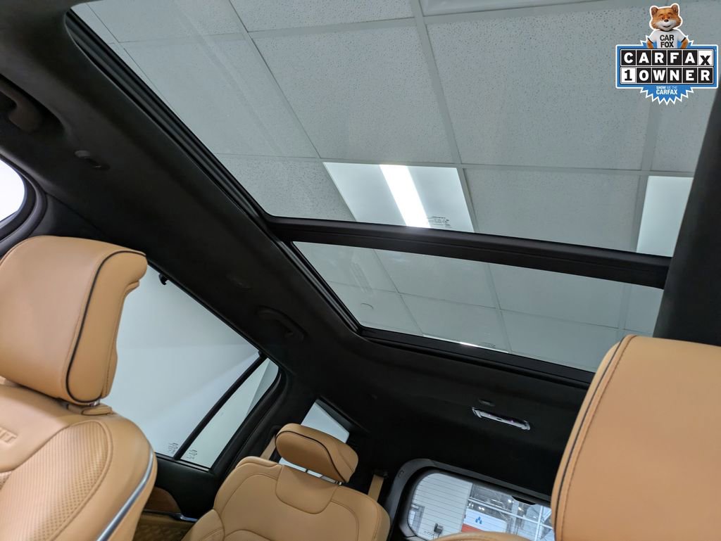 Used 2025 Jeep Grand Cherokee L Summit AWD/4WD image 21