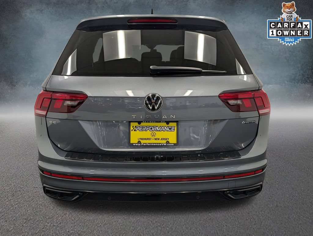 Used 2023 Volkswagen Tiguan SE R-Line AWD/4WD image 5