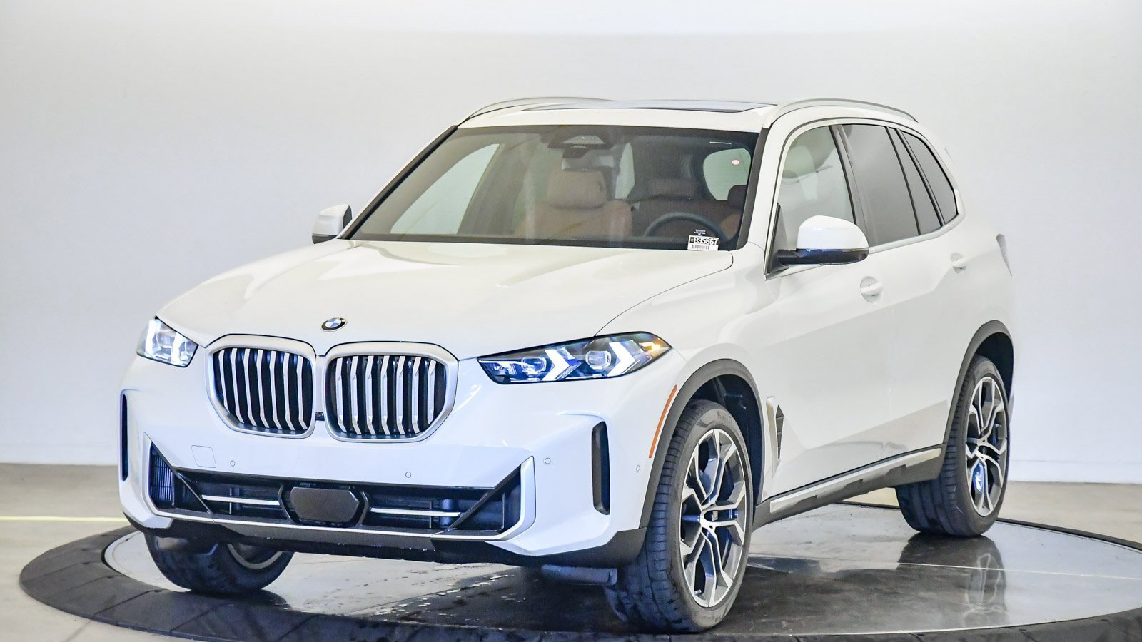 New 2026 BMW X5 sDrive40i w/ Premium Package image 1