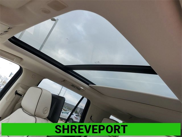 Used 2021 GMC Yukon Denali w/ Denali Ultimate Package image 19