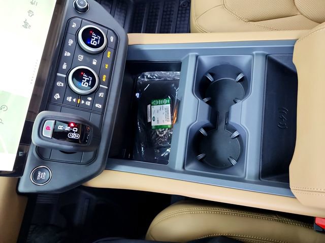 New 2026 Land Rover Defender 110 X-Dynamic SE AWD/4WD image 26