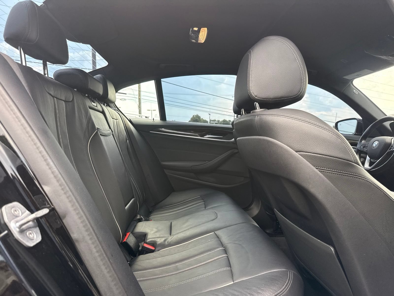 Used 2019 BMW 530i RWD image 33