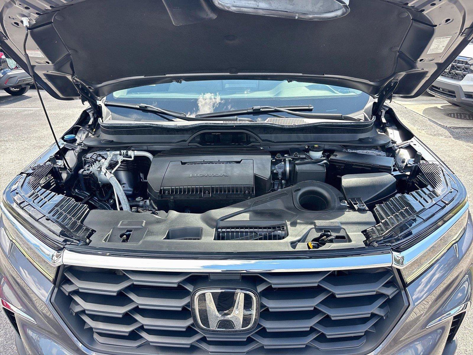 Certified 2023 Honda Pilot LX image 32