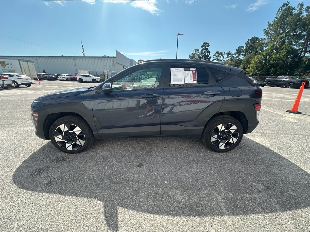 Used 2025 Hyundai Kona SEL AWD/4WD image 5