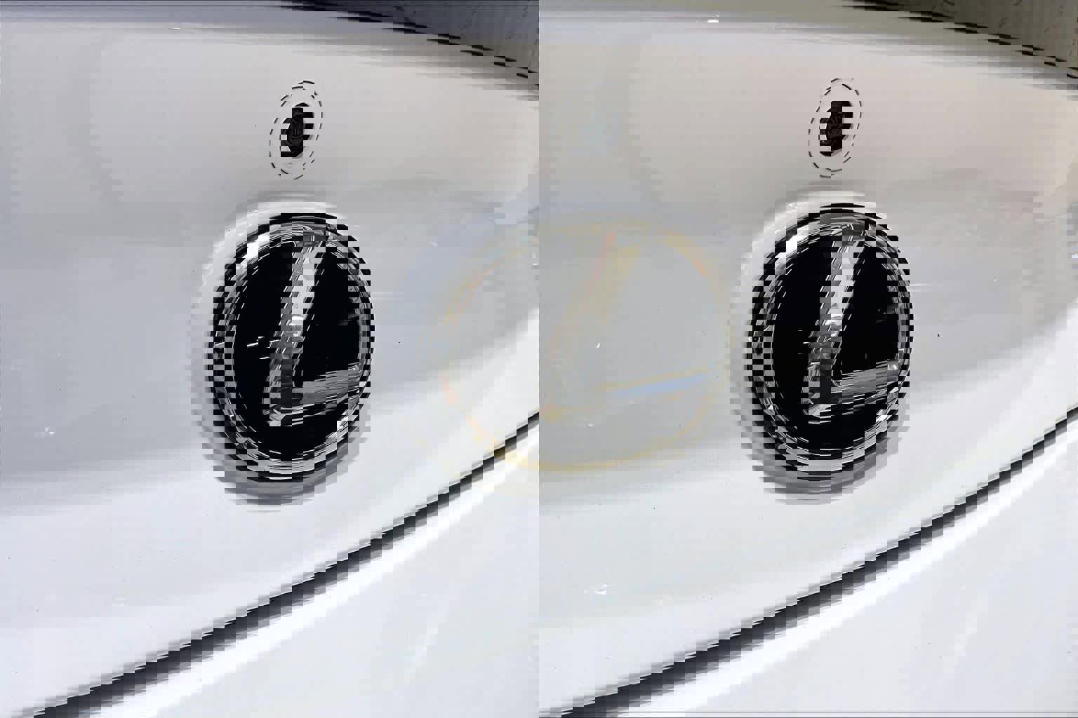 Used 2019 Lexus LC 500 Coupe w/ Carbon Fiber Package image 28