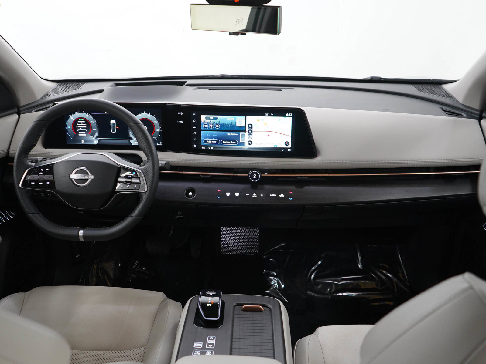 Used 2024 Nissan Ariya AWD image 14