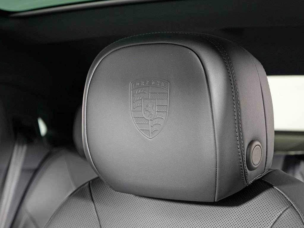 Certified 2026 Porsche Cayenne Coupe AWD/4WD image 19