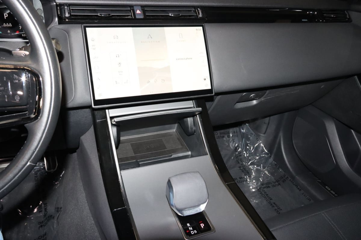 Used 2025 Land Rover Range Rover Velar Dynamic SE AWD/4WD image 41