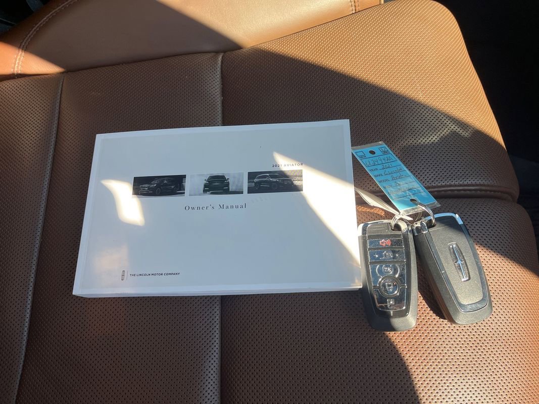 Used 2021 Lincoln Aviator Grand Touring w/ Equipment Group 301A image 27