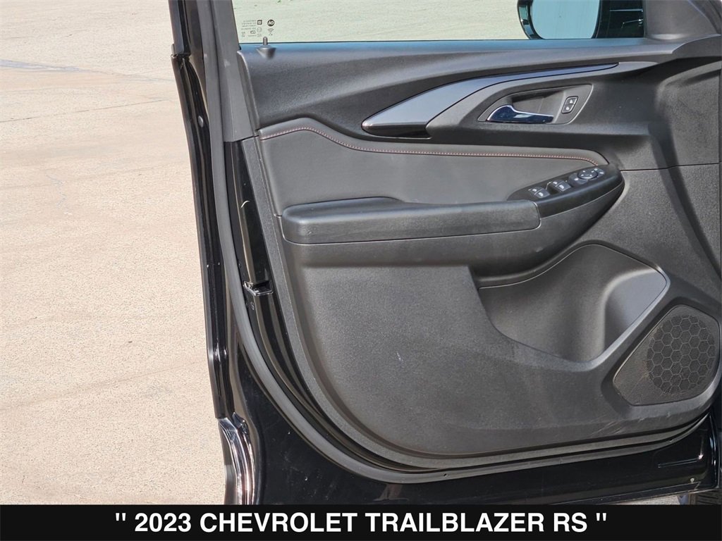 Used 2023 Chevrolet TrailBlazer RS image 14