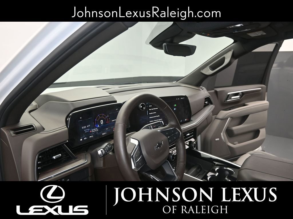 Used 2025 Chevrolet Tahoe Z71 w/ Z71 Off-Road Package AWD/4WD image 13