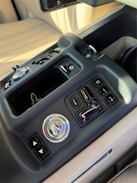 Used 2006 Rolls-Royce Phantom Sedan RWD image 71