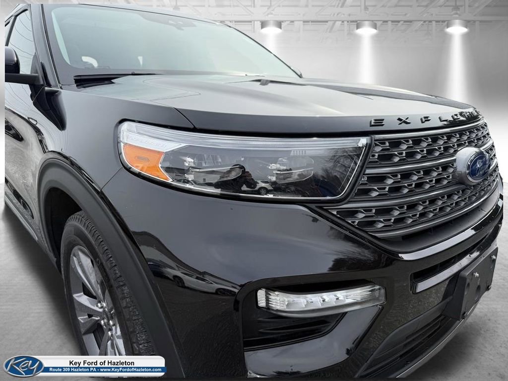 Certified 2022 Ford Explorer XLT w/ Equipment Group 202A image 40