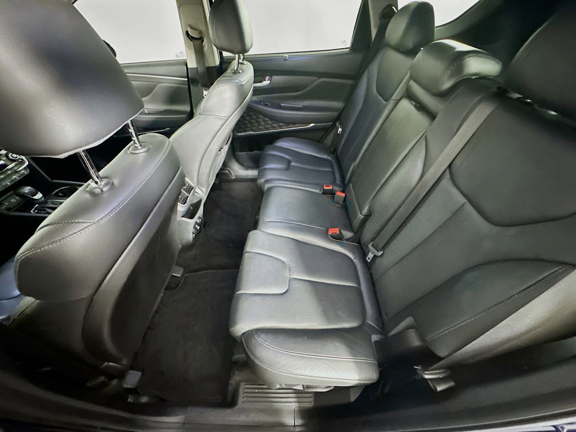 Used 2020 Hyundai Santa Fe Limited FWD image 29