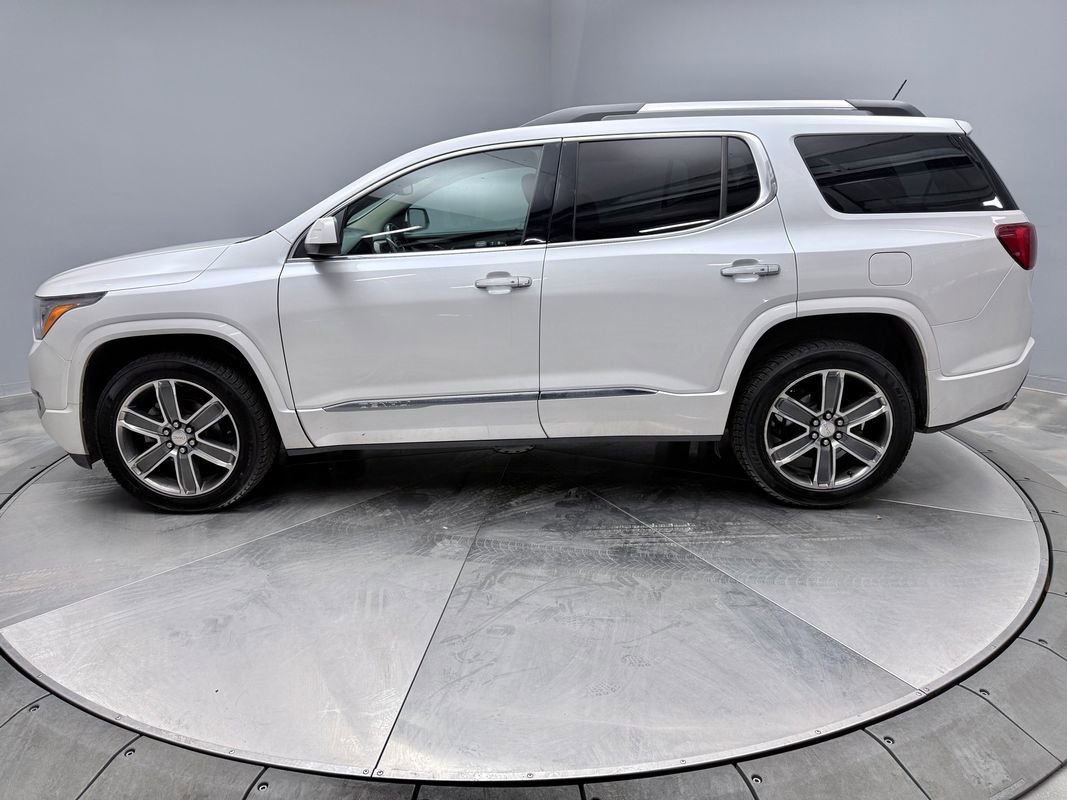 Used 2018 GMC Acadia Denali w/ Technology Package image 8