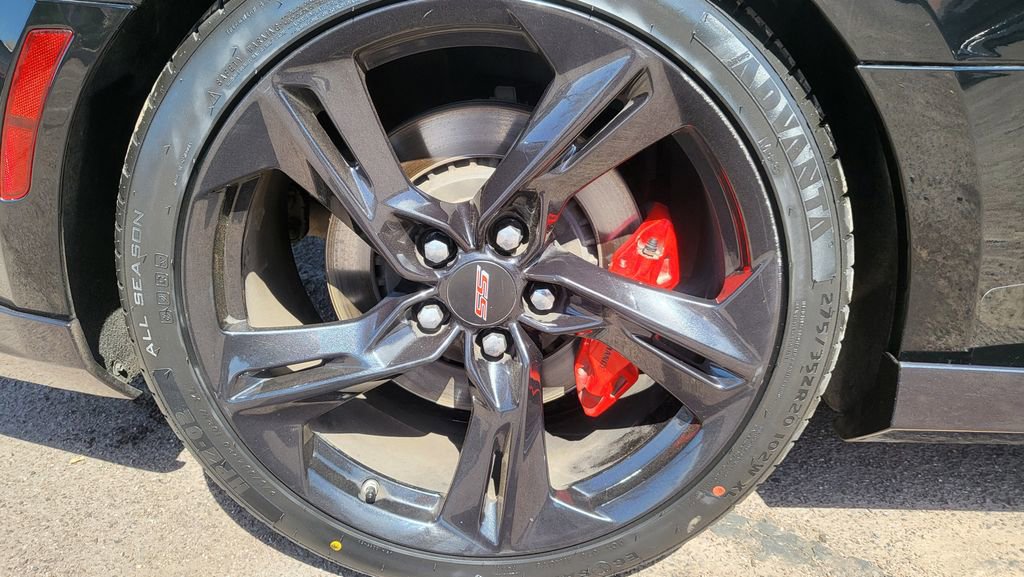 Used 2023 Chevrolet Camaro SS RWD image 13