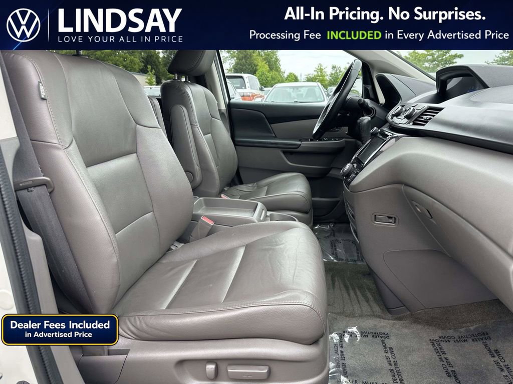 Used 2015 Honda Odyssey Touring Elite image 12