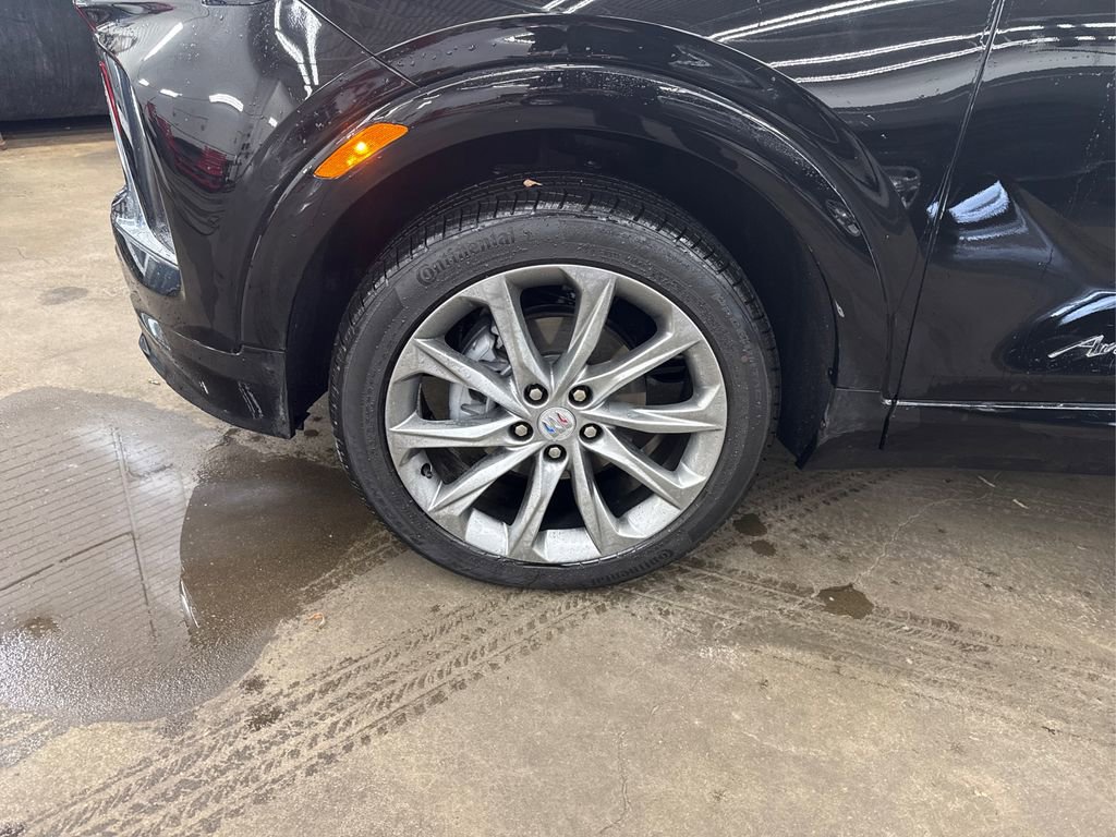 Used 2025 Buick Encore GX Avenir w/ Avenir Technology Package image 12