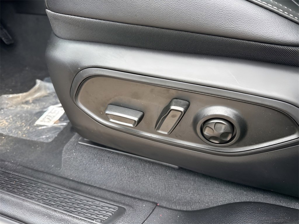 New 2025 Jeep Grand Cherokee L Altitude image 27