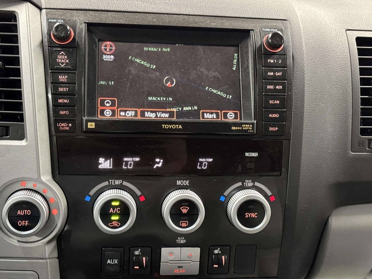 Used 2008 Toyota Sequoia Limited AWD/4WD image 34