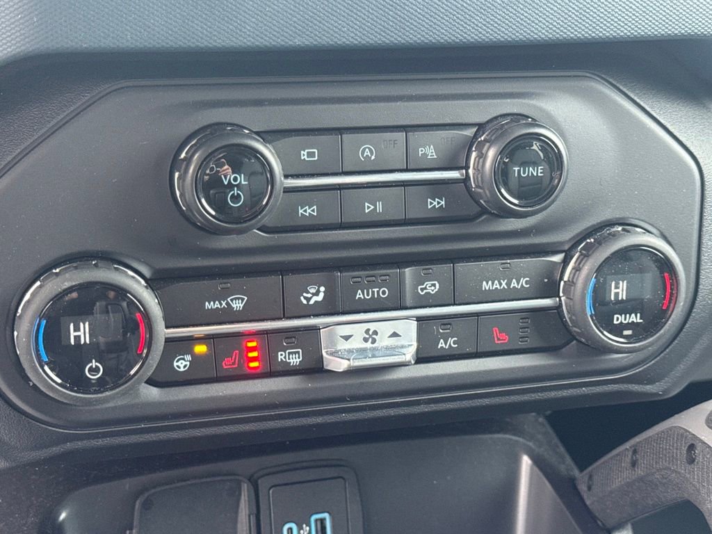 Used 2024 Ford Bronco Outer Banks image 40