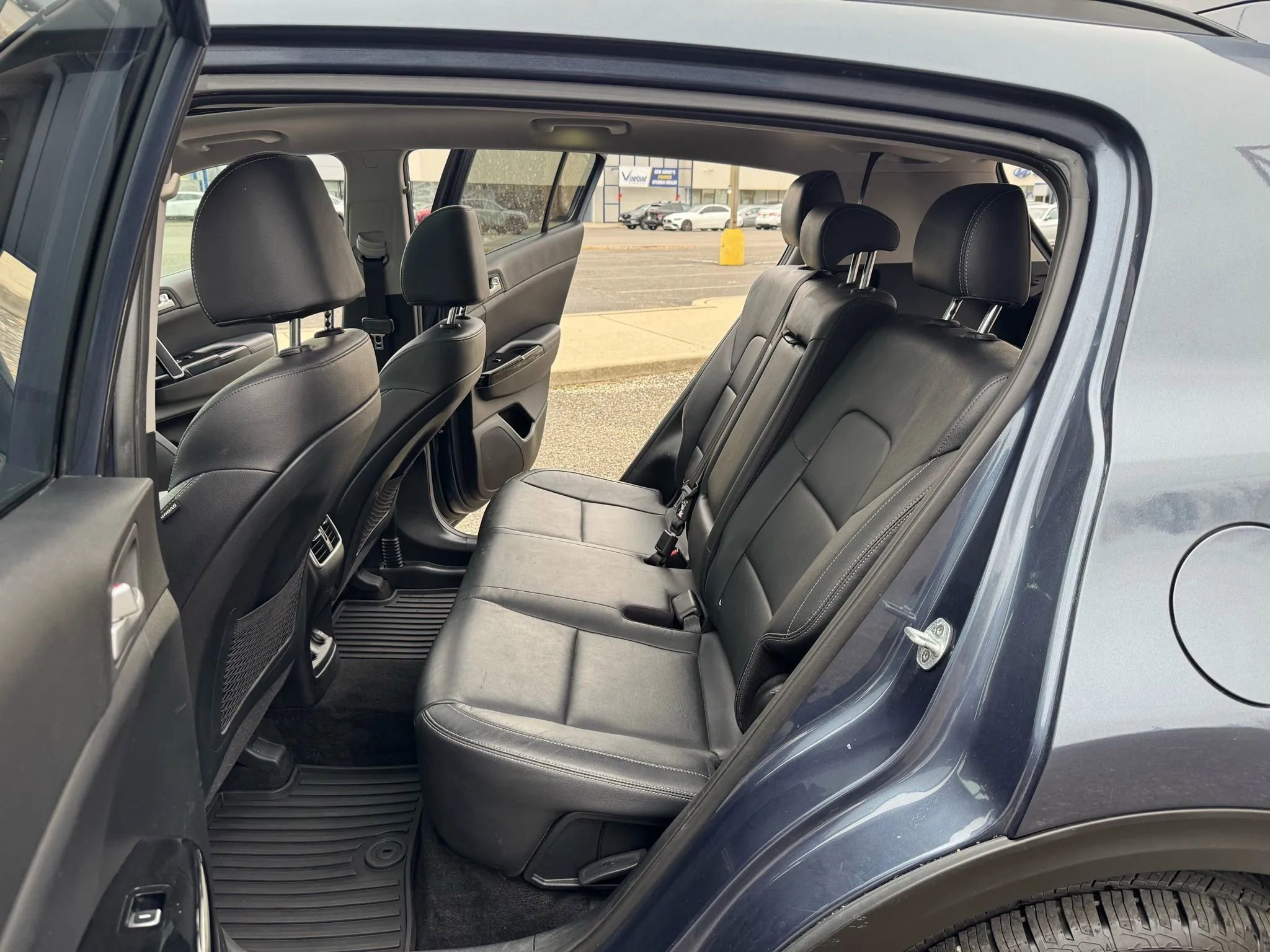 Used 2018 Kia Sportage EX w/ EX Premium Package image 11