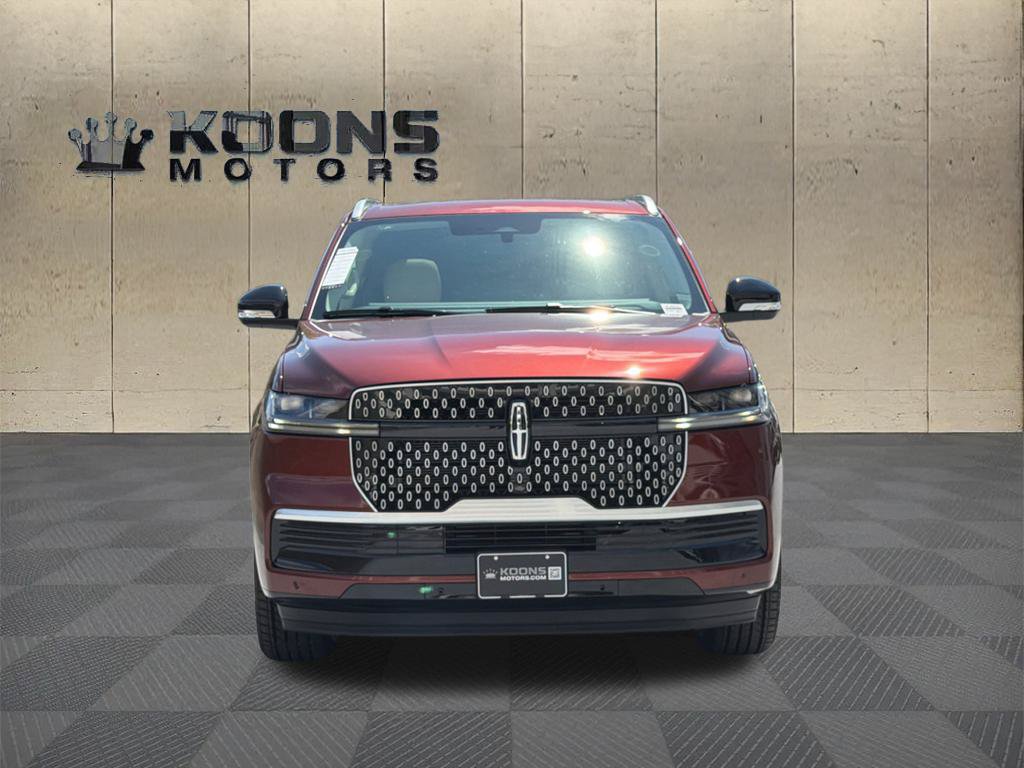 New 2027 Lincoln Navigator Reserve AWD/4WD image 3