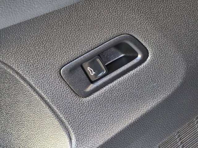 Used 2024 Volkswagen Atlas SE FWD image 37
