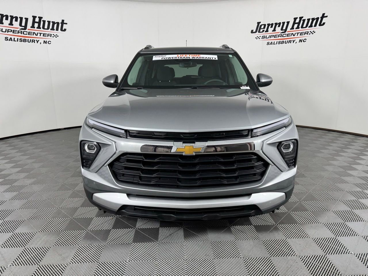 Used 2025 Chevrolet TrailBlazer LT AWD/4WD image 4