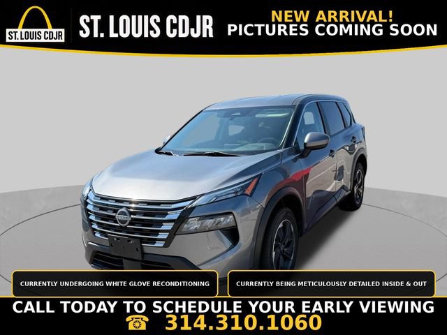 Used 2024 Nissan Rogue SV